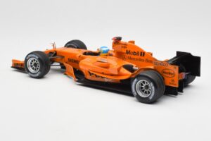 McLaren Mercedes MP4-20 P. de la Rosa F1 Test Car 2006 Minichamps 1:18 PEDRO001 Metal — billede 5 af 6