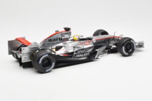 McLaren Mercedes MP4-21 #4 J.P. Montoya F1 2006 Minichamps 1:18 530061804 Metal — billede 2 af 6