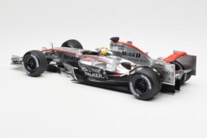 McLaren Mercedes MP4-21 #4 J.P. Montoya F1 2006 Minichamps 1:18 530061804 Metal — billede 5 af 6