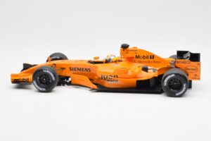 McLaren MP4-21 Mercedes #4 J.P. Montoya Interim Livery 2006 Minichamps 1:18 530061874 Metal — billede 3 af 6