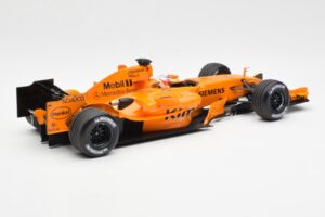 McLaren MP4-21 Mercedes #3 K. Raikkonen Interim Livery 2006 Minichamps 1:18 530061873 Metal — billede 2 af 6