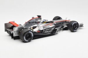 McLaren Mercedes MP4-21 P. de la Rosa F1 Showcar 2006 Minichamps 1:18 B66962346 Metal — billede 2 af 6