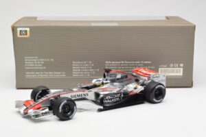 McLaren Mercedes MP4-21 P. de la Rosa F1 Showcar 2006 Minichamps 1:18 B66962346 Metal — billede 6 af 6