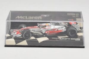 McLaren Mercedes MP4-23 #22 L. Hamilton Race Car 2008 Minichamps 1:43 530084322 Metal — billede 5 af 5