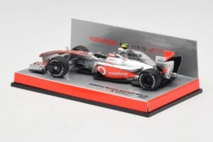 McLaren Mercedes MP4-24 #2 H. Kovalainen Race Car 2009 Minichamps 1:43 503094302 Metal — billede 3 af 5