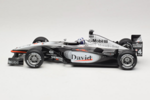 McLaren MP4-16 Mercedes #3 D. Coulthard F1 2001 Hot Wheels 1:18 50199 Metal — billede 3 af 6