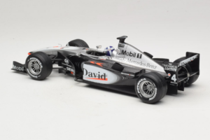 McLaren MP4-16 Mercedes #3 D. Coulthard F1 2001 Hot Wheels 1:18 50199 Metal — billede 5 af 6