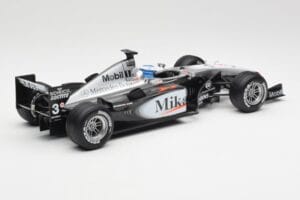McLaren MP4-16 #4 M. Häkkinen F1 2001 Hot Wheels 1:18 50198 Metal — billede 2 af 6