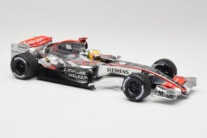 McLaren MP4-21 L. Hamilton Silverstone Test 2006 Minichamps 1:18 530061884 Metal — billede 4 af 6
