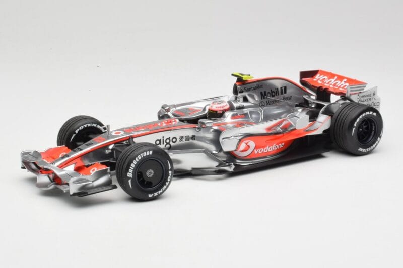 McLaren MP4-22 #2 L. Hamilton Canadian GP Winner 2007 Minichamps 1:18 530071822 Metal
