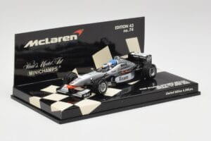McLaren MP4/98T 2-Seater M. Hakkinen / E. Hakkinen F1 2000 Minichamps 1:43 530984378 Metal — billede 2 af 4