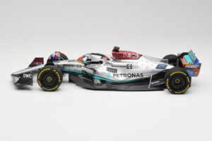 Mercedes AMG W13 E Performance Petronas #63 G. Russell Miami GP 2022 Minichamps 1:18 110220563 Metal — billede 3 af 7