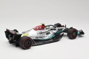 Mercedes AMG W13 E Performance Petronas #44 L. Hamilton Brazilian GP 2022 Minichamps 1:18 110222144 Resin — billede 2 af 7