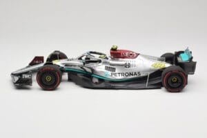Mercedes AMG W13 E Performance Petronas #44 L. Hamilton Brazilian GP 2022 Minichamps 1:18 110222144 Resin — billede 3 af 7