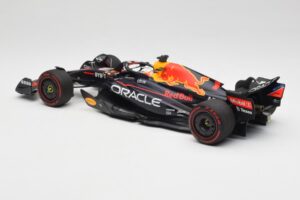 Oracle Red Bull Racing RB18 #1 M. Verstappen Winner Belgian GP 2022 Minichamps 1:18 110221401 Metal — billede 3 af 7