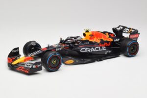 Oracle Red Bull Racing RB18 #11 S. Perez Monaco GP Winner Rain Tyre Version 2022 Minichamps 1:18 110222711 Metal