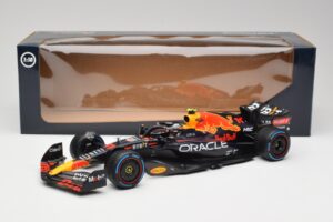 Oracle Red Bull Racing RB18 #11 S. Perez Monaco GP Winner Rain Tyre Version 2022 Minichamps 1:18 110222711 Metal — billede 7 af 7