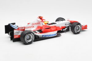 Panasonic Toyota Racing TF106 #8 R. Schumacher F1 2006 Minichamps 1:18 100060007 Metal — billede 2 af 6