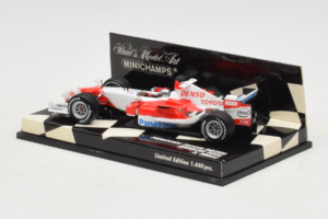 Toyota TF106 Panasonic #12 J. Trulli Panasonic Toyota Racing Showcar 2006 Minichamps 1:43 400060078 Metal — billede 3 af 5