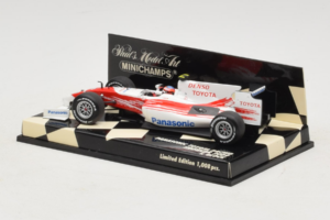 Toyota TF109 #10 T. Glock Panasonic Toyota Racing Showcar F1 2009 Minichamps 1:43 400090080 Metal — billede 3 af 5