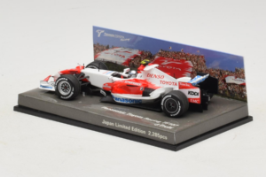 Toyota TF107 #12 J. Trulli Panasonic Toyota Racing Showcar F1 2007 Minichamps 1:43 AM60129 Metal — billede 3 af 6