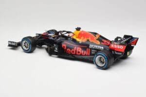 Red Bull Racing Honda RB16B #33 M. Verstappen Turkish GP 2nd Place 2021 Minichamps 1:18 110211633 Metal — billede 5 af 7