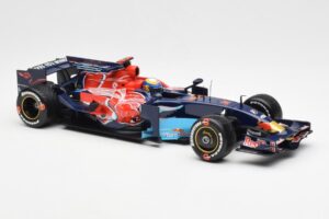 Red Bull Racing RB6 #6 M. Webber F1 Showcar 2010 Minichamps 1:18 150100076 Metal — billede 4 af 6