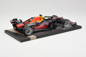 Red Bull Racing RB16B #33 M. Verstappen Monaco GP Winner 2021 Minichamps 1:18 113210533-R1 Resin — billede 3 af 6