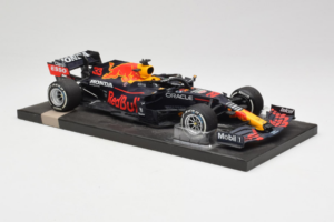 Red Bull Racing RB16B #33 M. Verstappen Monaco GP Winner 2021 Minichamps 1:18 113210533-R1 Resin — billede 4 af 6