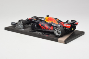 Red Bull Racing RB16B #33 M. Verstappen Monaco GP Winner 2021 Minichamps 1:18 113210533-R1 Resin — billede 5 af 6