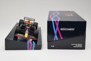 Oracle Red Bull Racing RB19 #33 M. Verstappen Miami GP 2023 Case Edition Minichamps 1:18 113233501 Resin — billede 6 af 7