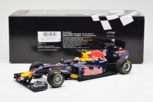 Red Bull Racing RB7 #2 M. Webber Showcar F1 2011 Minichamps 1:18 110110072 Metal — billede 6 af 6