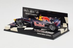 Red Bull Racing Renault RB5 #14 M. Webber Race Car 2009 Minichamps 1:43 400090114 Metal — billede 3 af 5