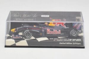 Red Bull Racing Renault RB5 #14 M. Webber Race Car 2009 Minichamps 1:43 400090114 Metal — billede 5 af 5