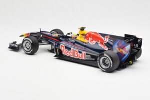 Red Bull Racing Renault RB6 #6 M. Webber F1 2010 Minichamps 1:18 110100006 Metal — billede 5 af 6