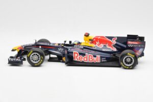 Red Bull Racing Renault RB6 #5 S. Vettel F1 World Champion 2010 Minichamps 1:18 110100005 Metal — billede 3 af 6