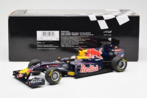 Red Bull Racing Renault RB6 #5 S. Vettel F1 World Champion 2010 Minichamps 1:18 110100005 Metal — billede 6 af 6