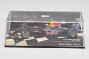 Red Bull Racing Renault RB5 #15 S. Vettel Showcar 2009 Minichamps 1:43 400090085 Metal — billede 5 af 5