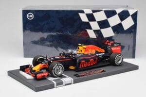 Red Bull RB12 #33 M. Verstappen Spain GP Winner 2016 Minichamps 1:18 117160333 Metal — billede 6 af 7