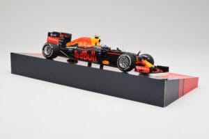 Red Bull RB12 #33 M. Verstappen Spain GP Winner 2016 Minichamps 1:18 147160533 Metal — billede 4 af 6