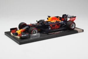 Red Bull RB15 #33 M. Verstappen Brazil GP Winner 2019 Minichamps 1:18 113191933 Metal — billede 2 af 7