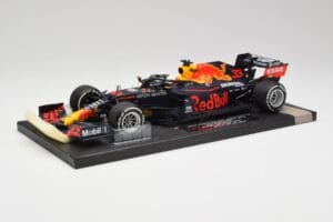 Red Bull RB16 #33 M. Verstappen Abu Dhabi GP Winner 2020 Minichamps 1:18 113201733 Metal — billede 2 af 6