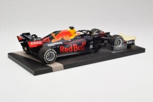 Red Bull RB16 #33 M. Verstappen Abu Dhabi GP Winner 2020 Minichamps 1:18 113201733 Metal — billede 3 af 6
