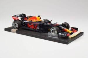 Red Bull RB16 #33 M. Verstappen Abu Dhabi GP Winner 2020 Minichamps 1:18 113201733 Metal — billede 4 af 6