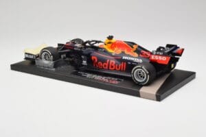 Red Bull RB16 #33 M. Verstappen Abu Dhabi GP Winner 2020 Minichamps 1:18 113201733 Metal — billede 5 af 6