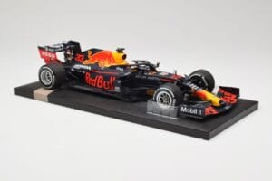 Red Bull RB16 #33 M. Verstappen Red Bull Racing 70th Anniversary GP Winner 2020 Minichamps 1:18 113200533-M1 Resin — billede 4 af 7