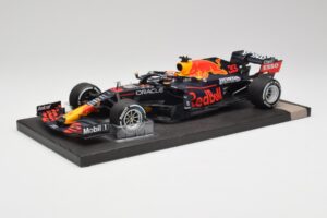 Red Bull RB16B #33 M. Verstappen Dutch GP Winner 2021 Minichamps 1:18 113212533 Metal — billede 2 af 7