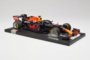 Red Bull RB16B #33 M. Verstappen France GP Winner 2021 Minichamps 1:18 113210833 Metal — billede 4 af 7