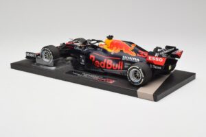 Red Bull RB16B #33 M. Verstappen Styrian & Austrian GP Winner 2021 Minichamps 1:18 113210933 Metal — billede 5 af 6