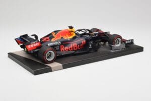 Red Bull RB16B #33 M. Verstappen Abu Dhabi GP 2021 Winner Missing Figurine & Pitboard Minichamps 1:18 113212333 Resin — billede 3 af 7